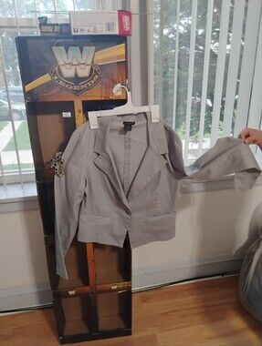 Flirtatious Grey Blazer